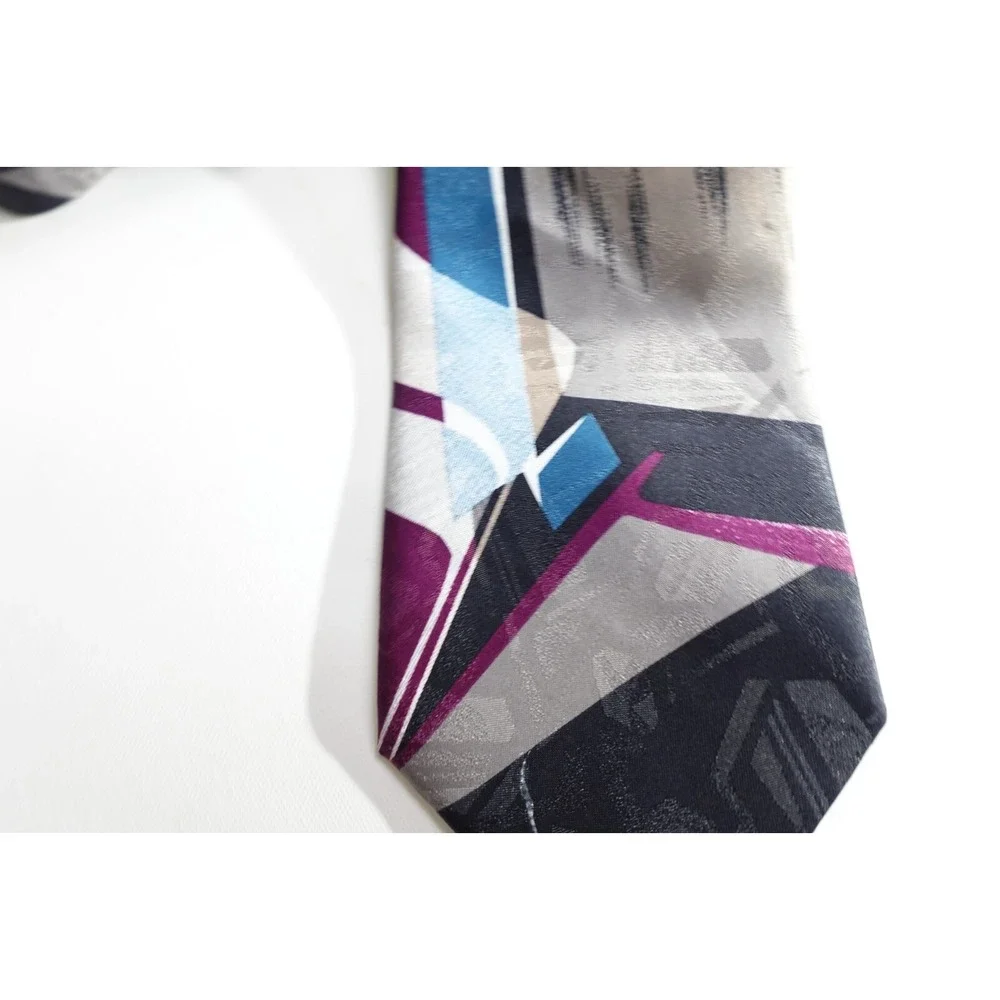 Vintage Pierre Cardin Tie USA 100% Polyester Navy Necktie Classic‎